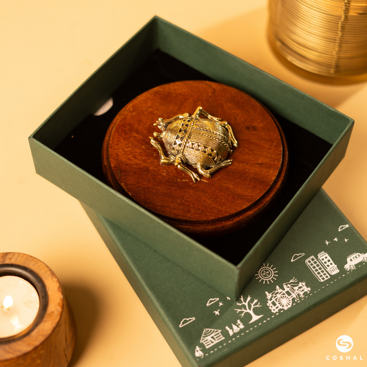 Auspicious Beetle Desk & Wall Plaque