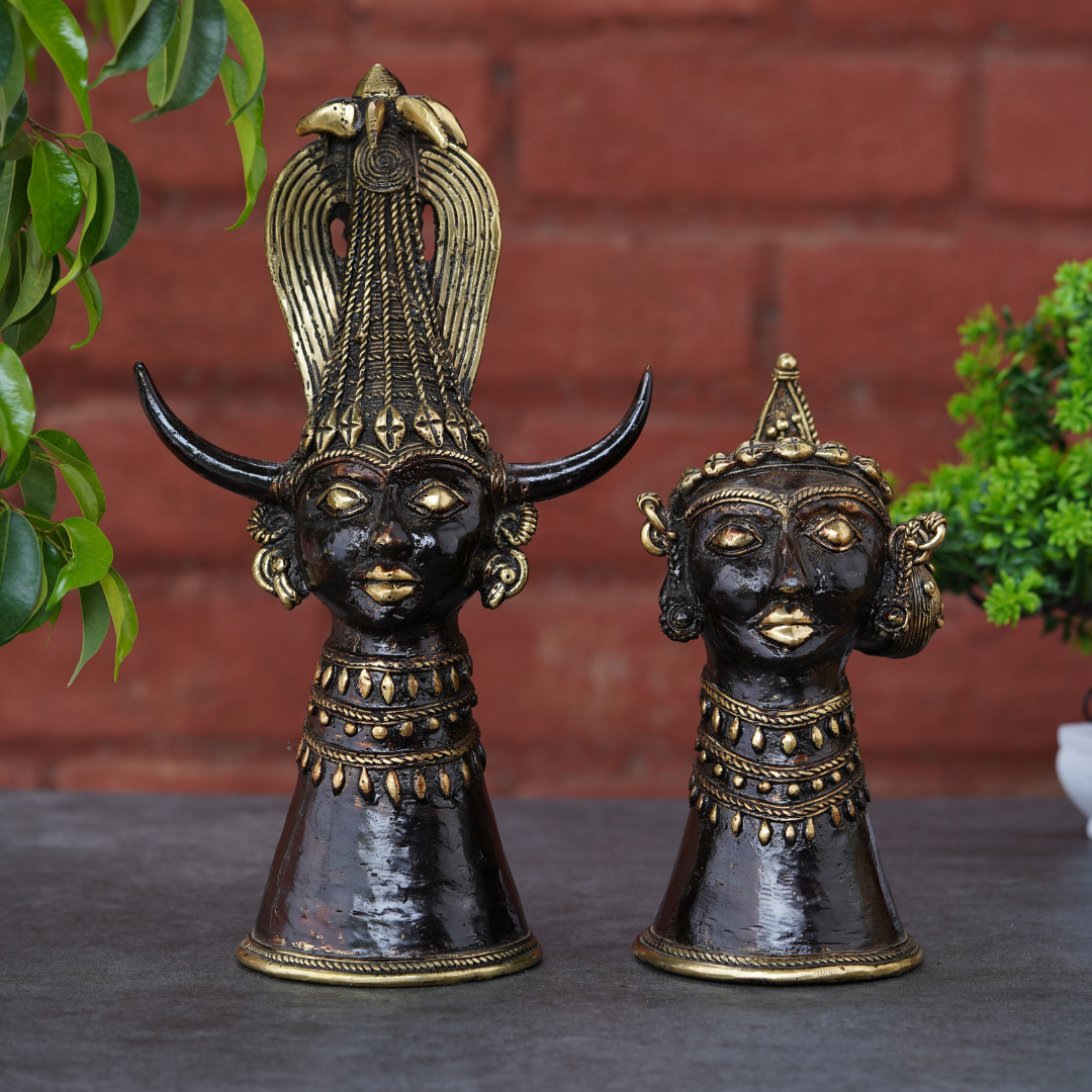 Madia Madin Bust - Coshal's antique figurines and beautifully carved showpieces and trinkets. Suitable for the living area will add a touch of elegance to your house or office.