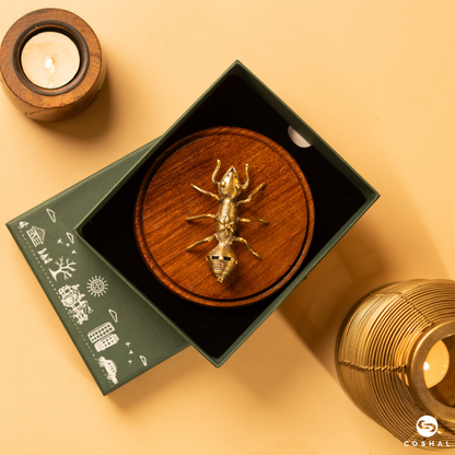 Diligent Ant Desk  & Wall Plaque