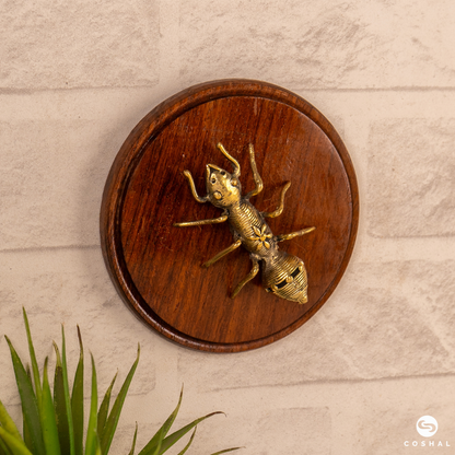 Diligent Ant Desk  & Wall Plaque