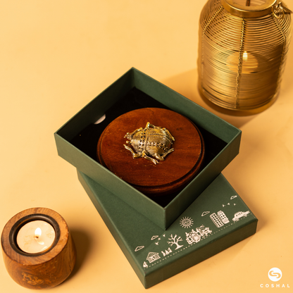 Auspicious Beetle Desk  & Wall Plaque