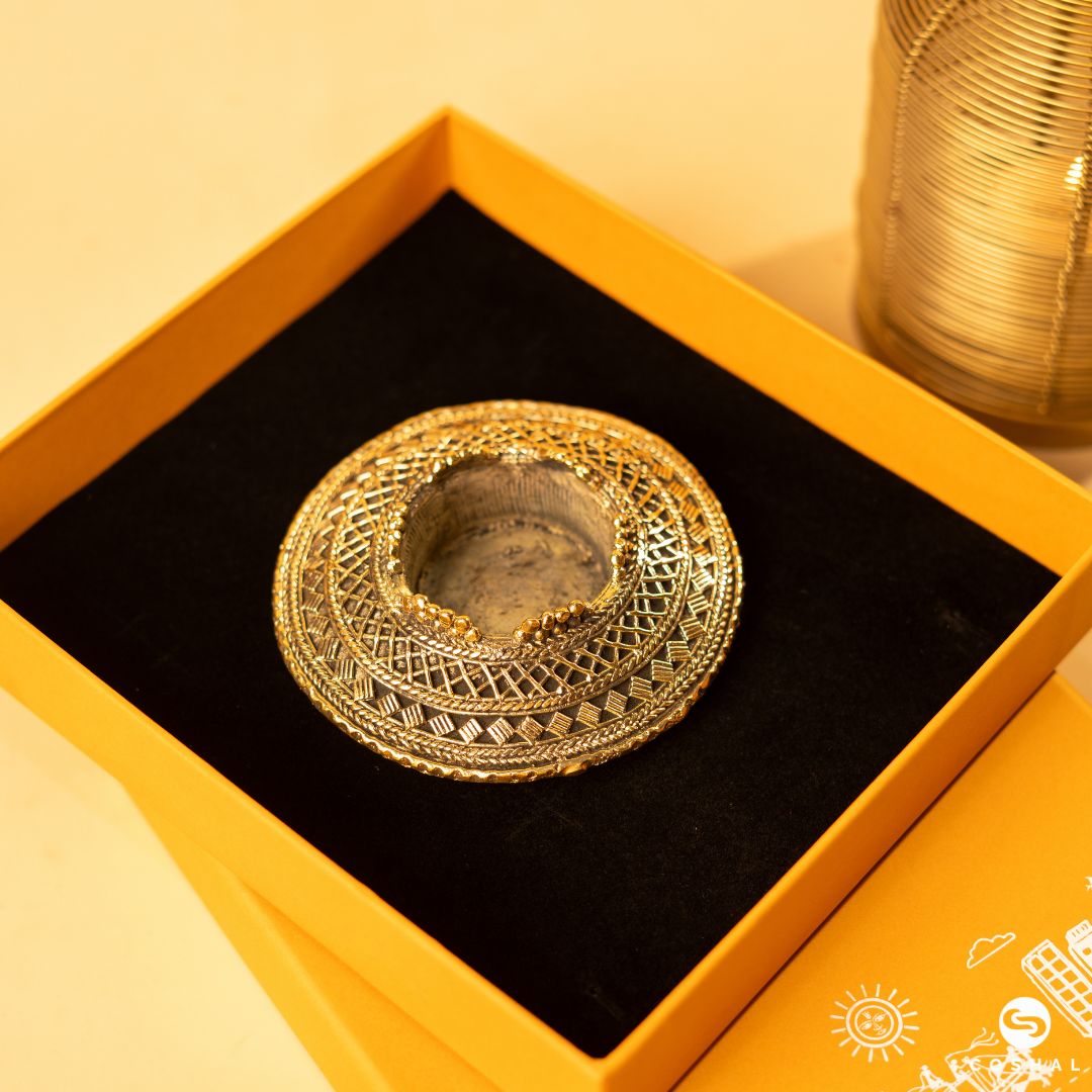 Sleek Mesh Ashtray
