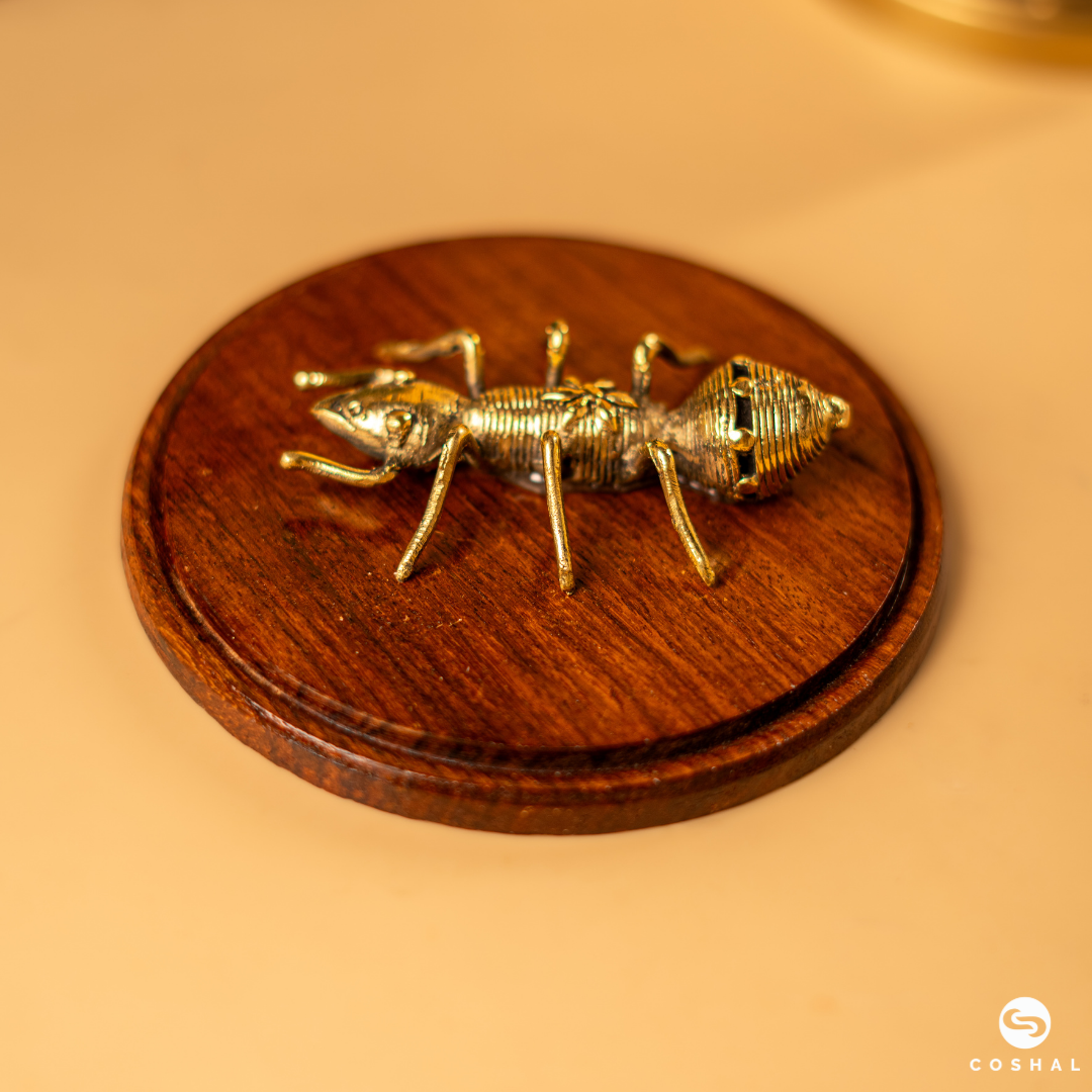 Diligent Ant Desk  & Wall Plaque