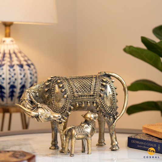 Kamdhenu Cow and Calf | Best for homes and offices | Bastar Dhokra Art | Room Decor |Coshal | CD23 1