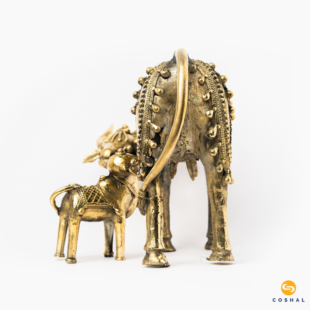 Kamdhenu Cow and Calf | Best for homes and offices | Bastar Dhokra Art | Room Decor |Coshal | CD23 6